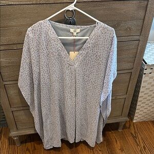 Women's Gray Leopard Print Top